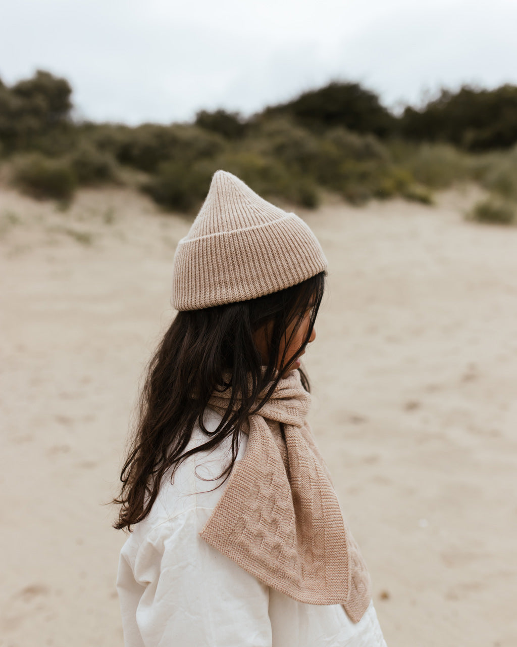 Hvid beanie Fonzie kids - Sand