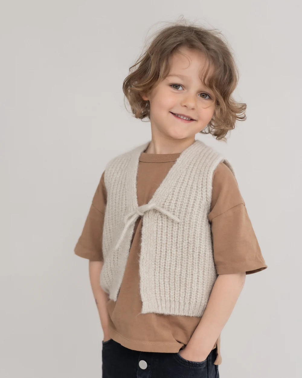 HALFEN alpaca kinder gilet met strikje - Beige