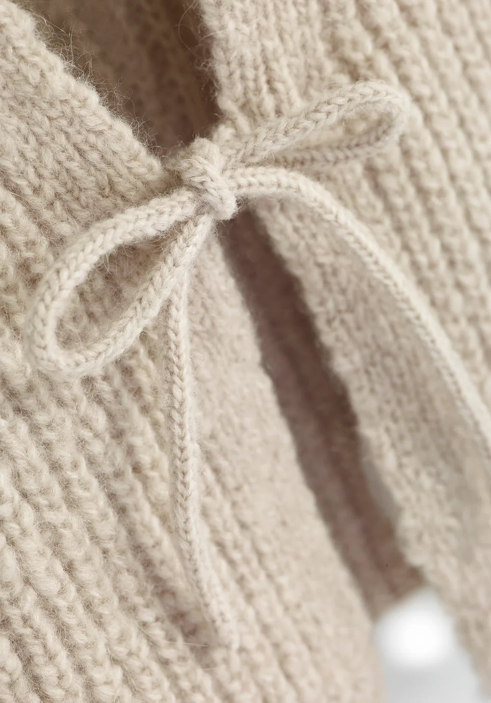 HALFEN alpaca kinder gilet met strikje - Beige