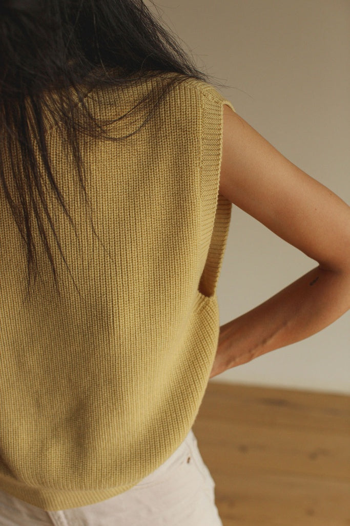 Hvid vest Helle - Light yellow
