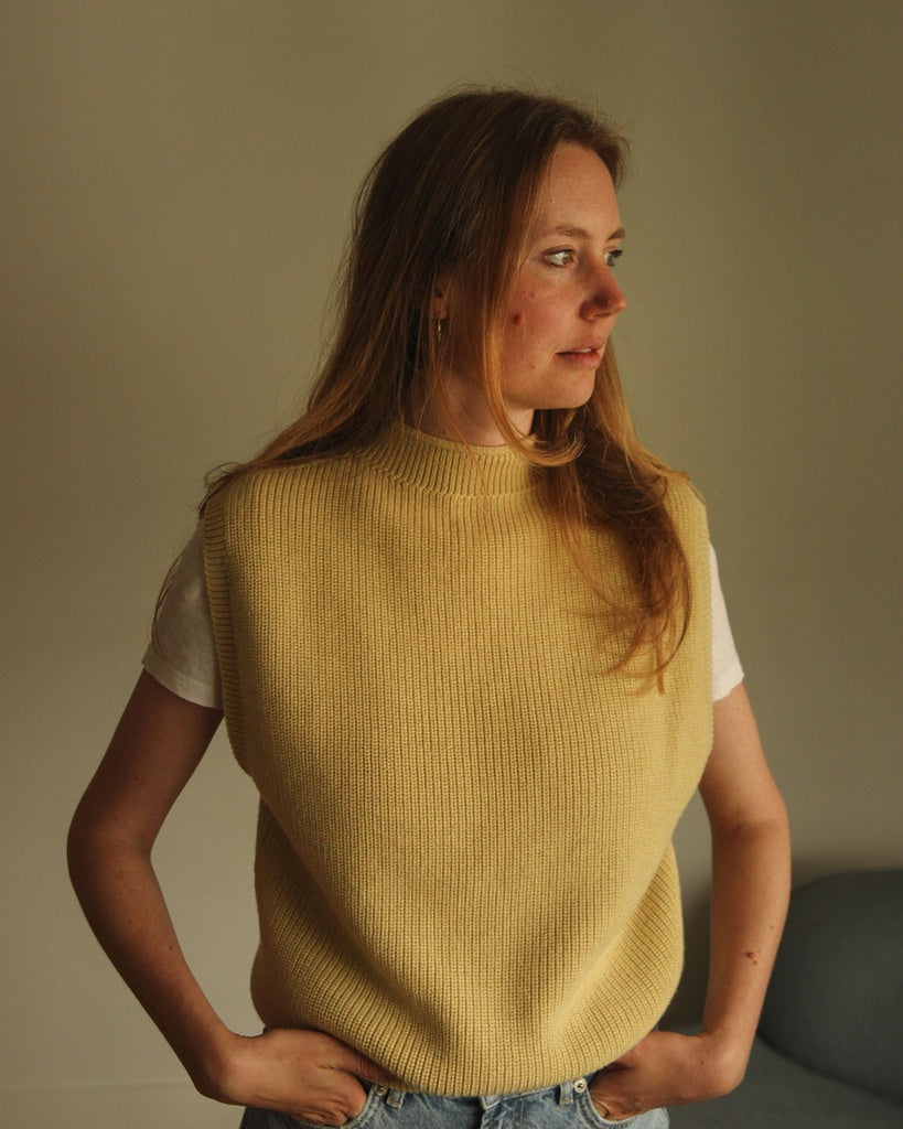 Hvid vest Helle - Light yellow