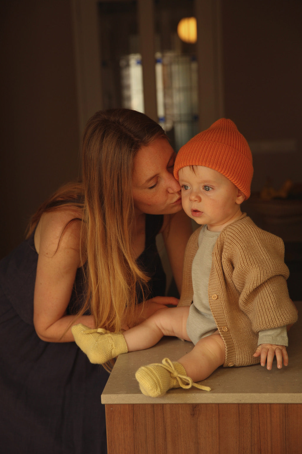 Hvid beanie Fonzie kids - Orange