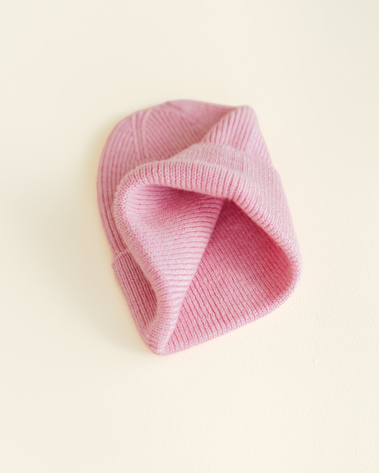 Hvid beanie Fonzie newborn AW25/26 - Cotton candy