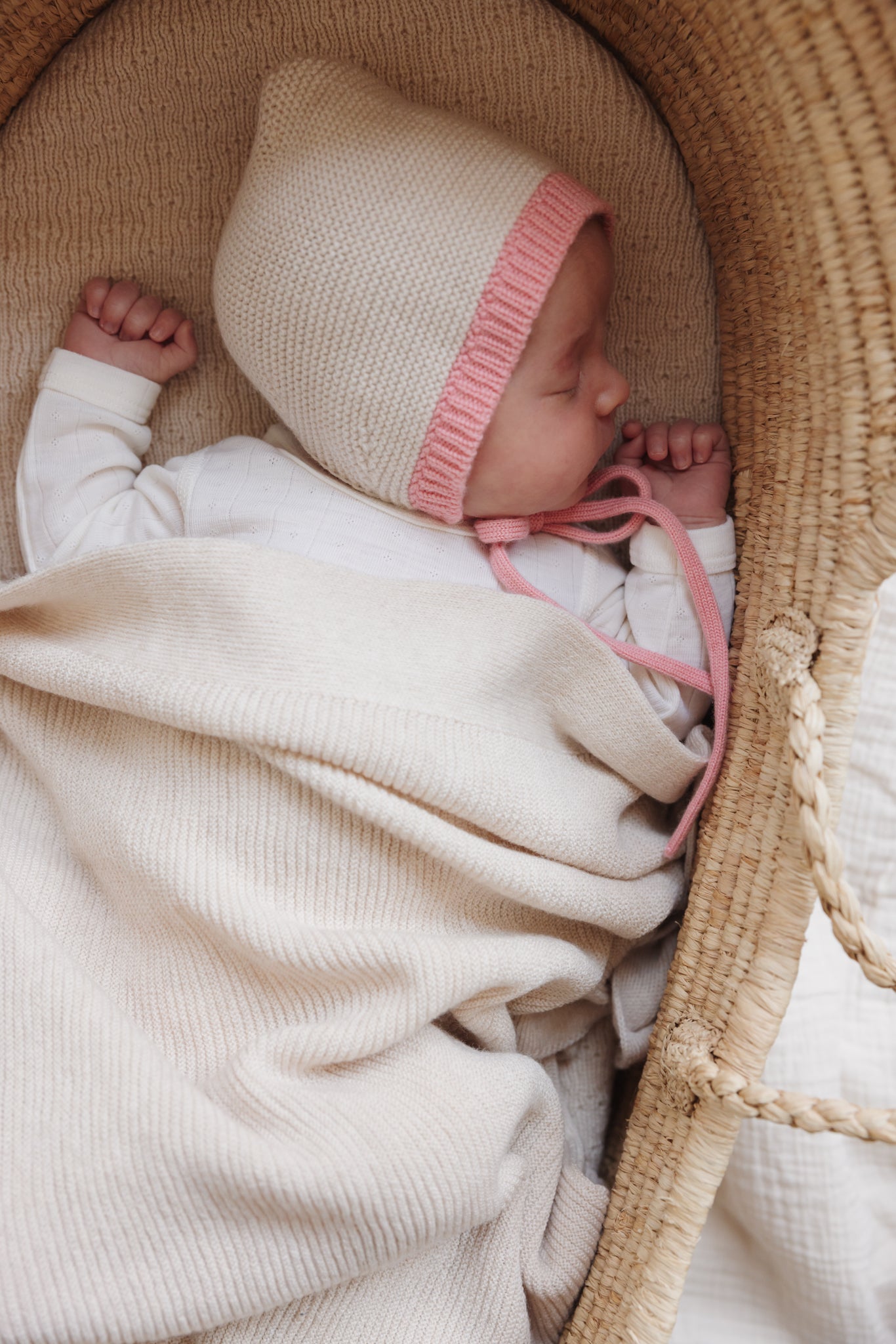 Hvid bow hat Dolly AW25/26 - Cream / Bubblegum