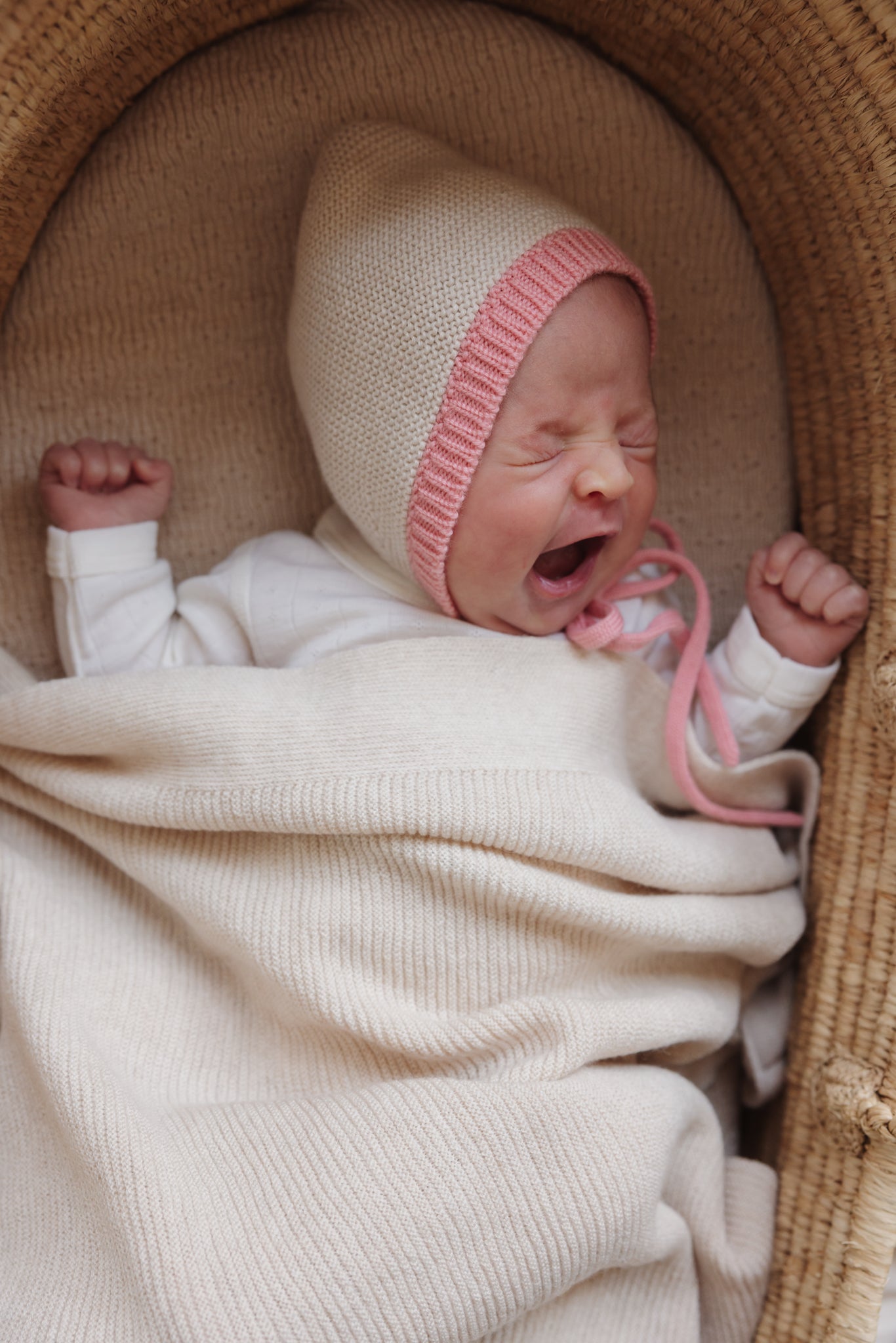 Hvid bow hat Dolly AW25/26 - Cream / Bubblegum