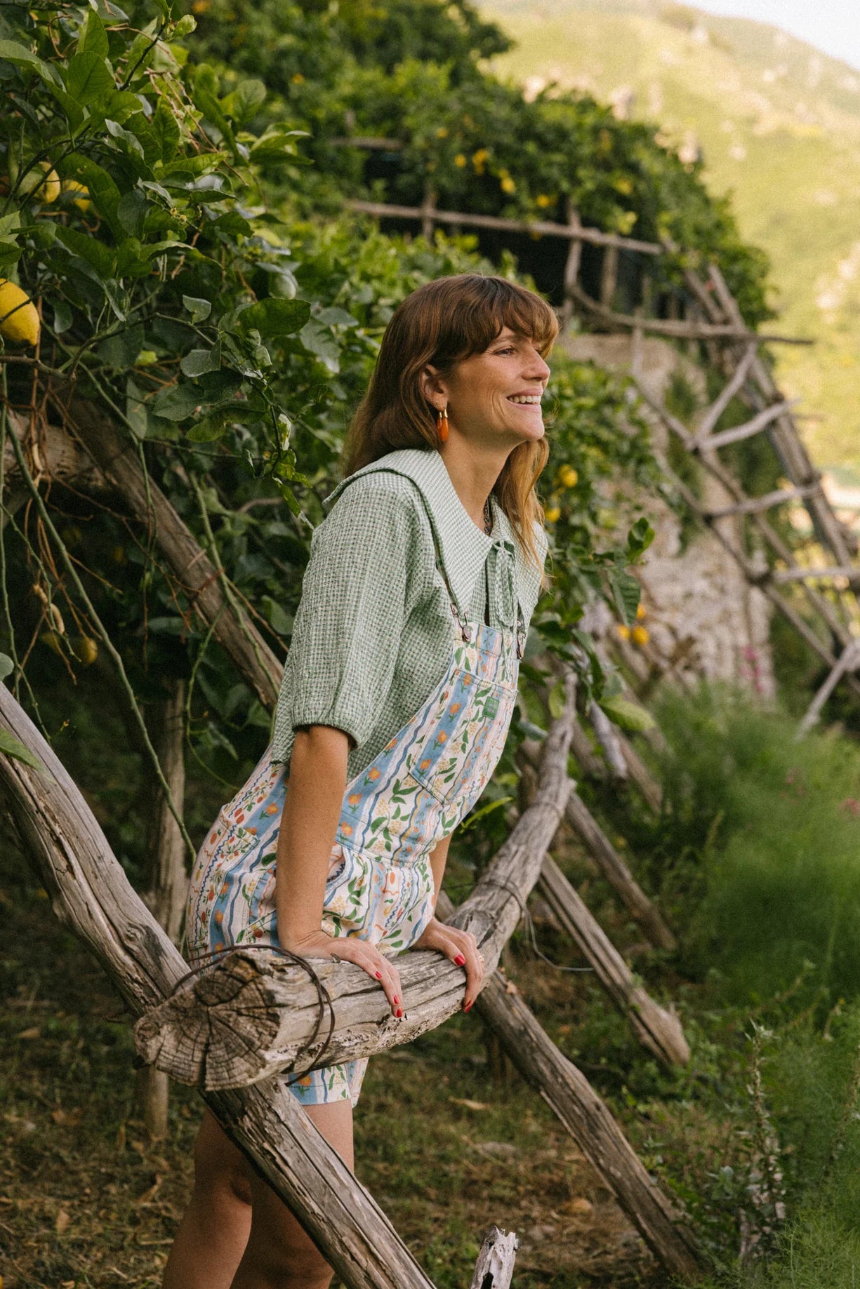 Favorite People Damen-Shorts-Latzhose - Amalfi