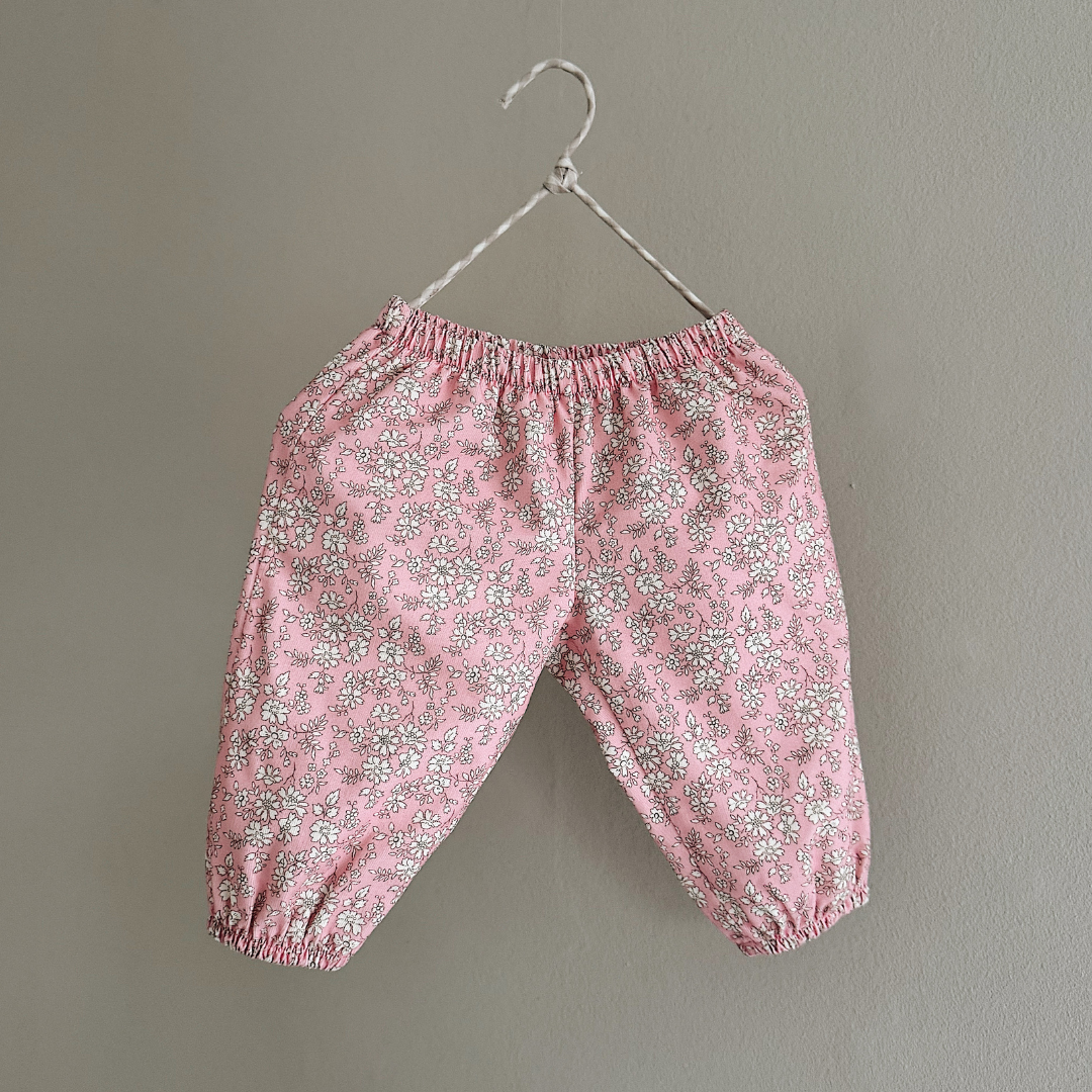 Lalaby Höschen Pixi – Pink Flower Cord