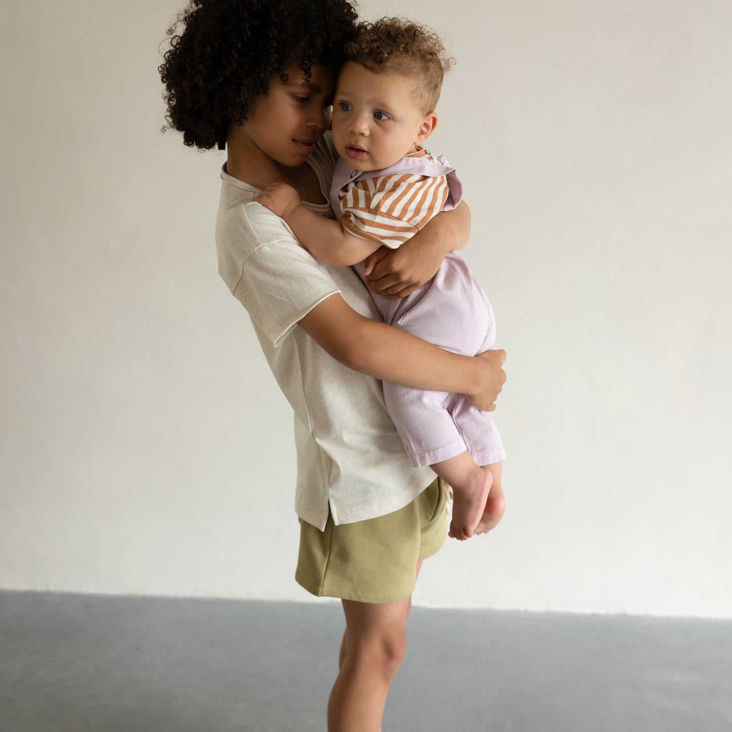 Phil & Phae Oversize-T-Shirt aus Leinenmischung – Natur