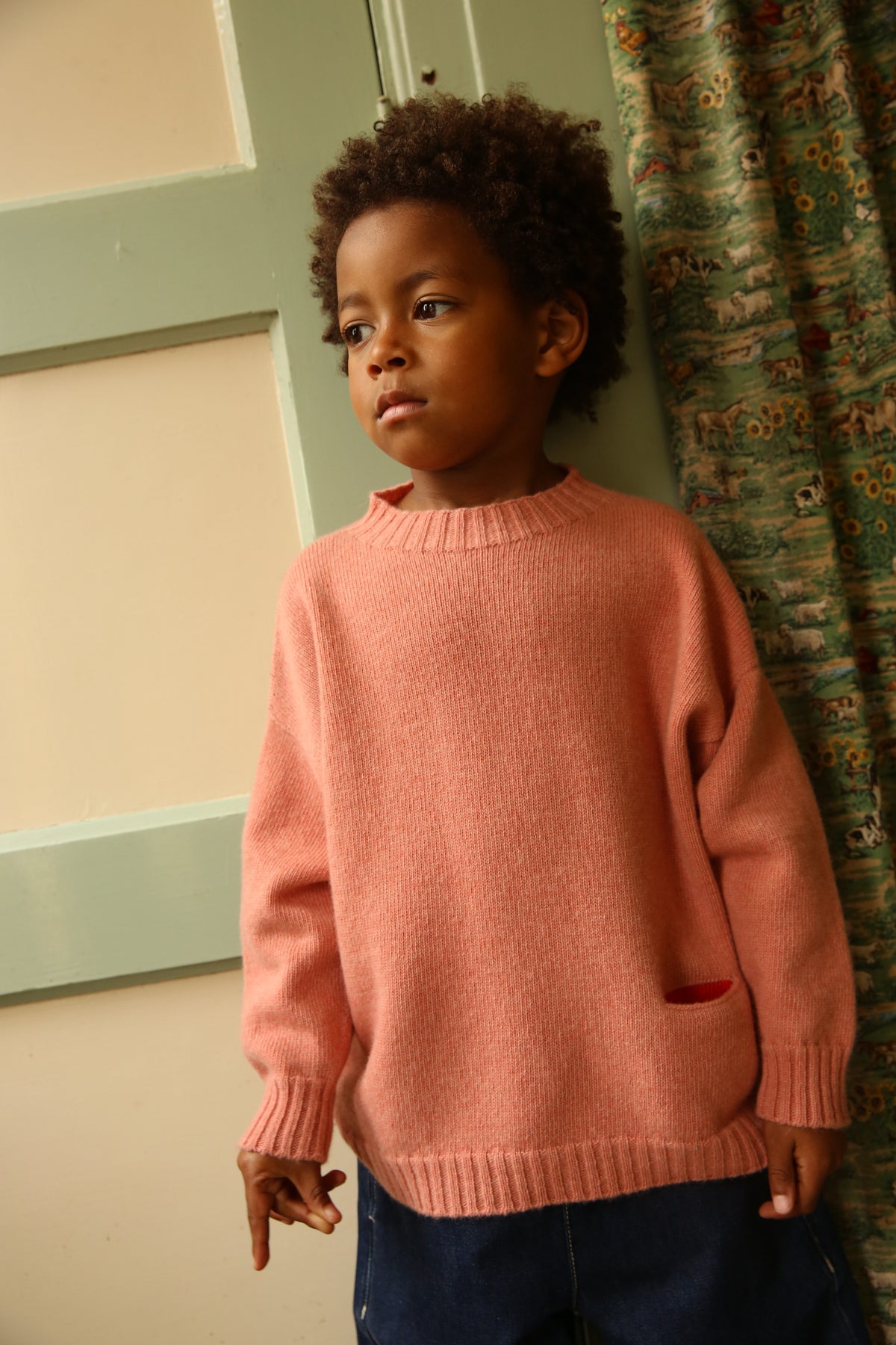 Hvid sweater Kasper - Strawberry Milkshake